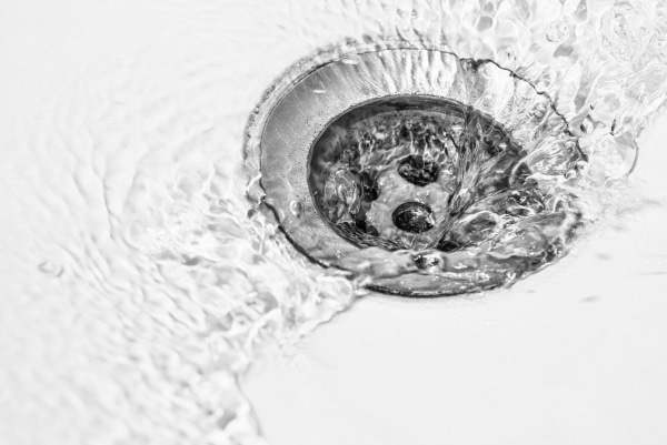 Choosing Wisely: Top 10 Reasons to Hire Professionals for Drain Cleaning in New England